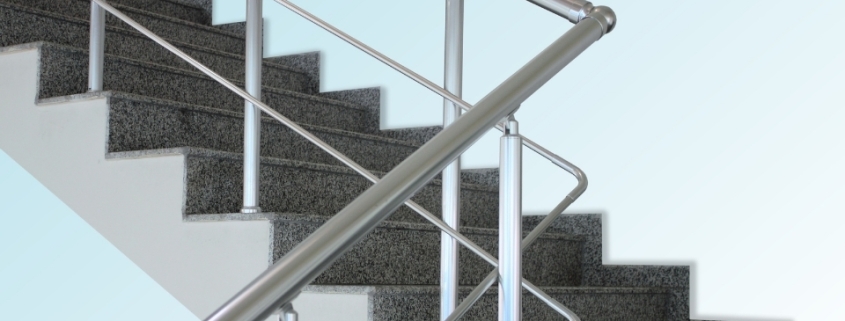 Alüminyum küpeşte